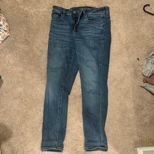 Lightly worn American eagle jeans size 8 short